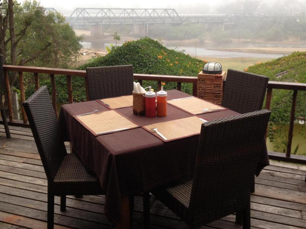 Him Naam Pai Resort Buitenkant foto
