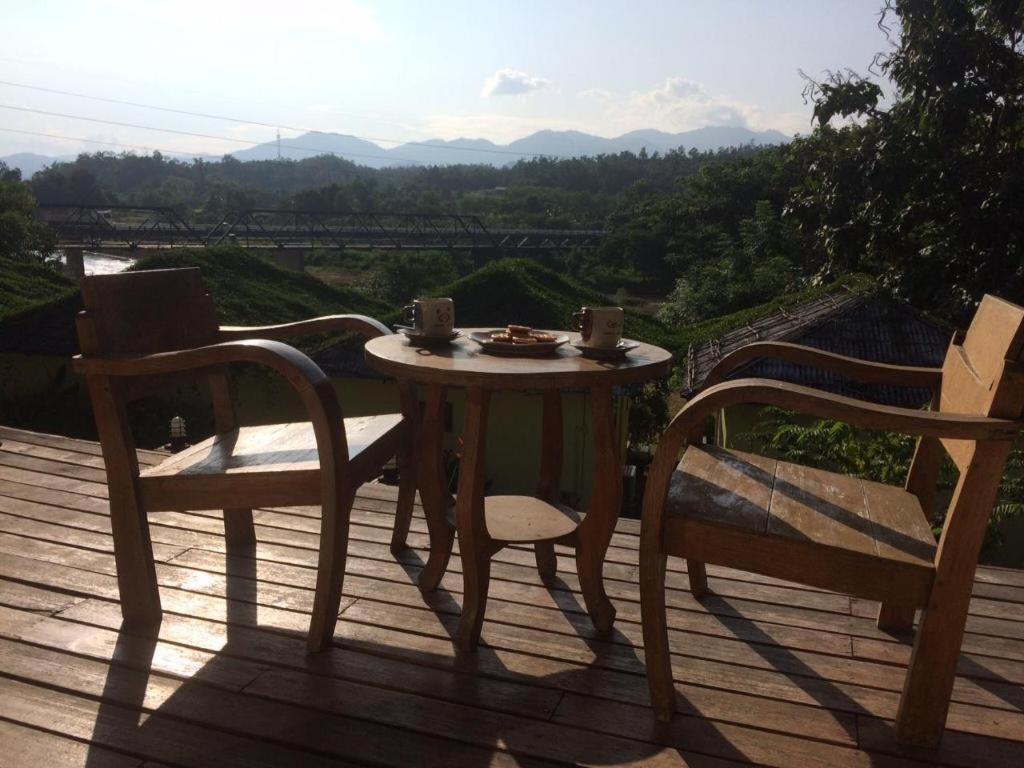 Him Naam Pai Resort Buitenkant foto