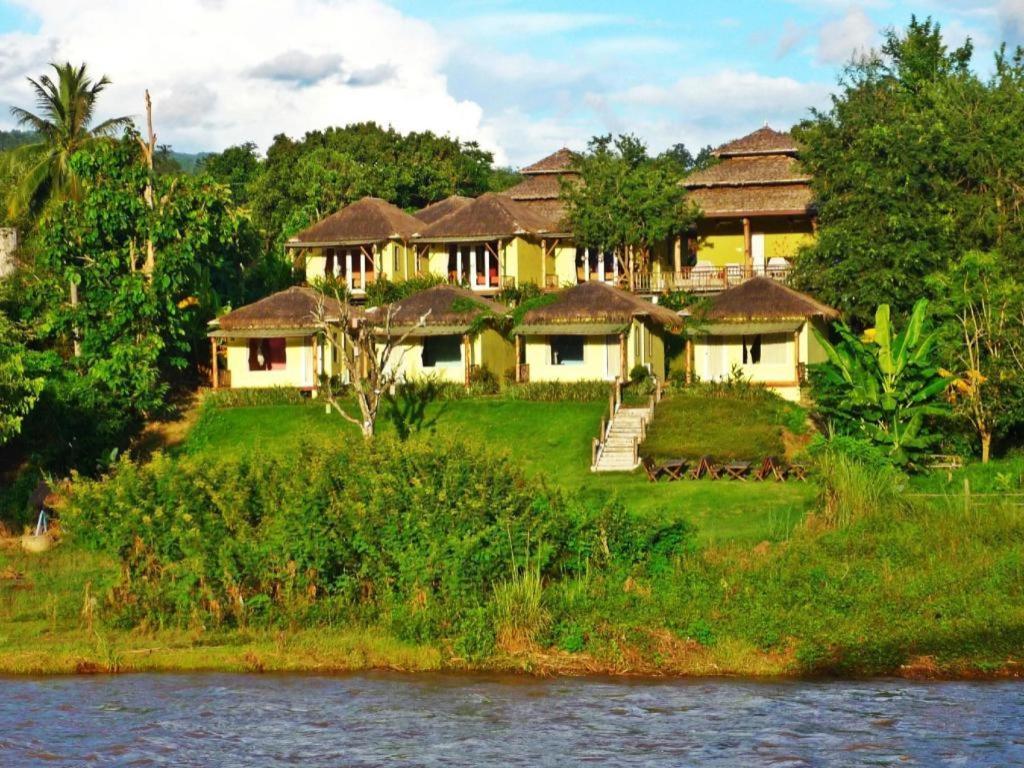 Him Naam Pai Resort Buitenkant foto