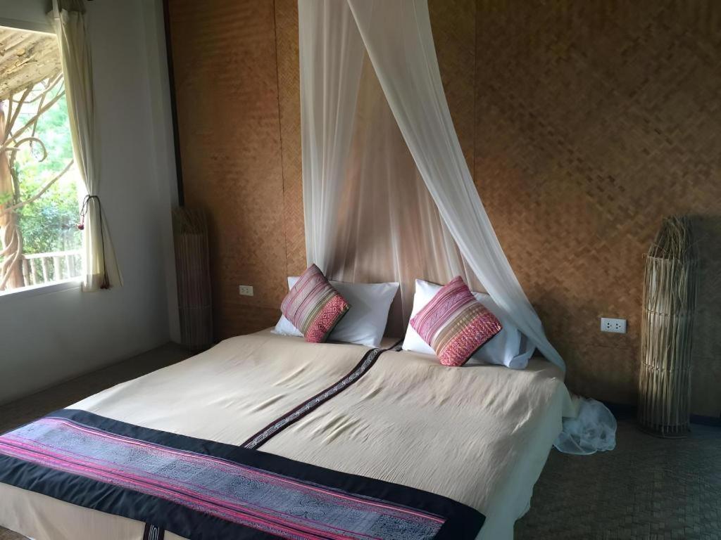 Him Naam Pai Resort Buitenkant foto